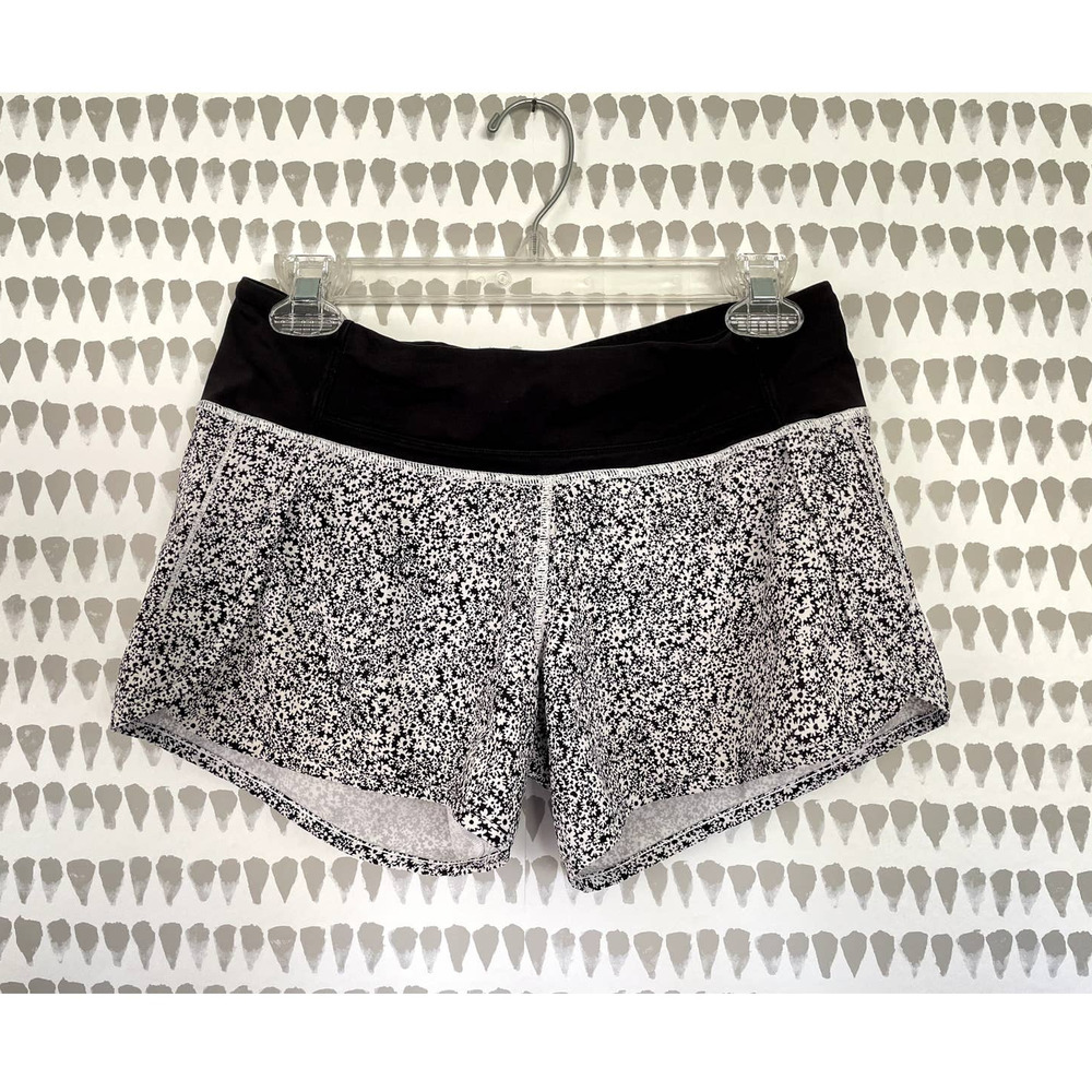 Lululemon Run Times Short (4-way Stretch 4") Ditsy Daisy White Black / Black